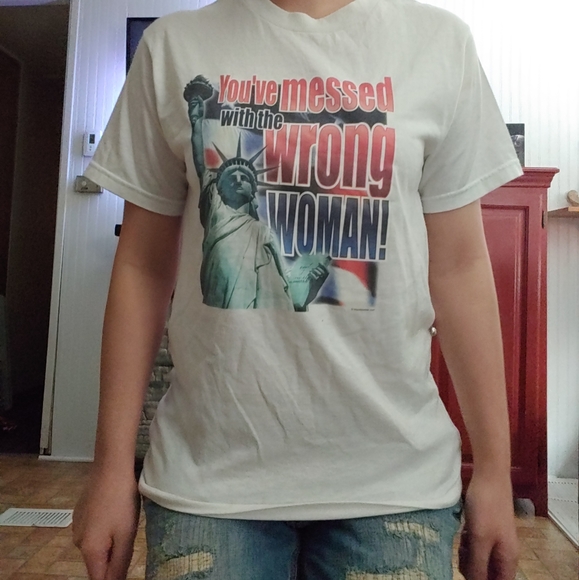 Fruit of the Loom Tops - Vintage Feminist Statue of Liberty